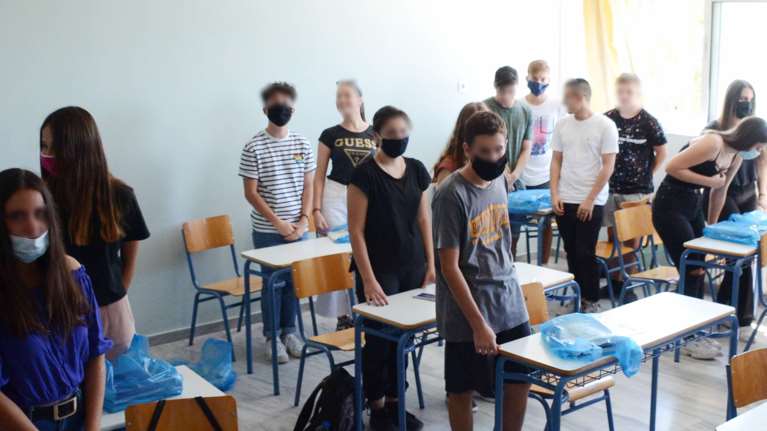 Κορονοϊός: Κεραμέως και λοιμωξιολόγοι σε τηλεδιάσκεψη για το άνοιγμα των σχολείων- Ολα τα σενάρια