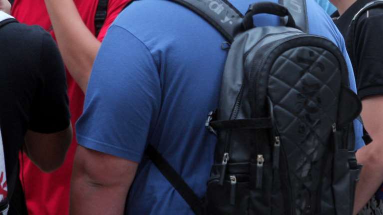 1ο ΕΠΑΛ Αθηνών: Επίθεση 10 ατόμων σε 16χρονο μαθητή - Τον μαχαίρωσαν στην πλάτη