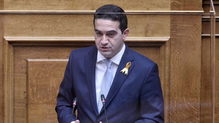 Ο Μιχάλης Κατρίνης &quot;την ψώνισε&quot; ότι είναι Υπουργός Αμυνας και κήρυξε τον πόλεμο στον Δένδια