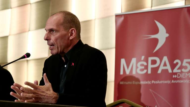 Έξαλλοι στο ΜέΡΑ 25 - Κατηγορούν τον ΣΥΡΙΖΑ ότι τους έκλεψε το λογότυπο: &quot;Αφήστε ήσυχο το χελιδόνι μας&quot;