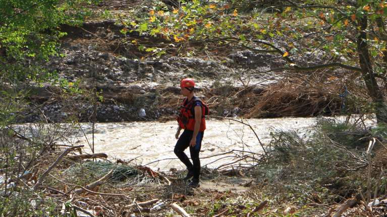 Καρδίτσα: Η ανακοίνωση της Πυροσβεστικής για το πτώμα γυναίκας που ανασύρθηκε από το ποτάμι