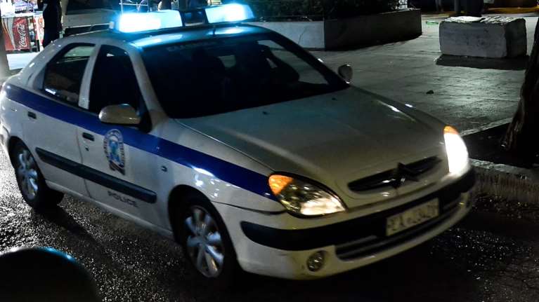 Εξάρχεια: Συνελήφθη ο οδηγός του γιου του Γιάννη Σκαφτούρου - Οπλοφορούσε παράνομα [Βίντεο]