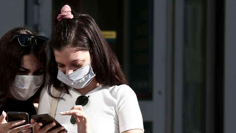 Κορονοϊός: Μάσκες... παντού - Όλοι οι χώροι όπου επιβάλλεται η χρήση τους