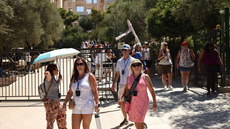 Καύσωνας: Η πρόβλεψη Κολυδά για υψηλές θερμοκρασίες για άλλες 10 ημέρες…και πότε επιστρέφουμε σε νορμάλ θερμοκρασίες