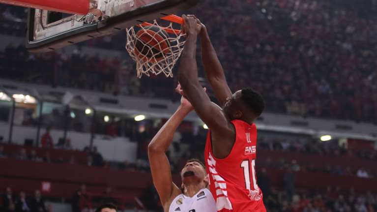 Ολυμπιακός- Ρεάλ Μαδρίτης 73-60: Υποκλίθηκε στο &quot;βασιλιά&quot;- Άμυνα από ατσάλι και κορυφή