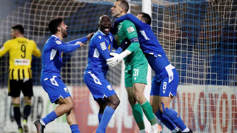 Κύπελλο Ελλάδος: Σπουδαία πρόκριση της Λαμίας απέναντι στον Άρη - Ήρωας ο τερματοφύλακας Σαράνοφ [Βίντεο]