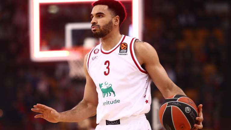 Ολυμπιακός: Ενίσχυση στα γκαρντ με τον Ελληνοκαναδό Ναζ Μήτρου-Λονγκ