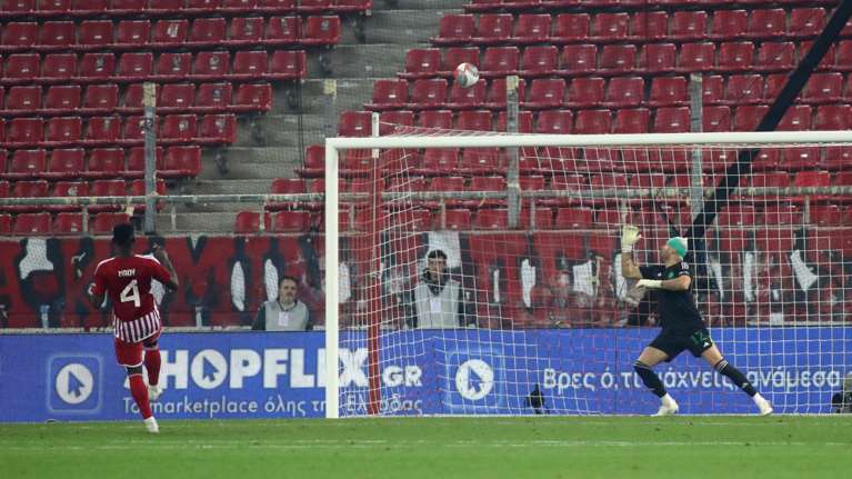 Κύπελλο Ελλάδος: Ο Καμαρά πέταξε την μπάλα στη θύρα 7 και ο Παναθηναϊκός προκρίθηκε στα πέναλτι