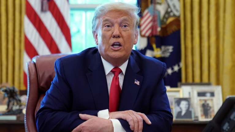 Ντόναλντ Τραμπ: Διαψεύδει ότι παρενόχλησε σεξουαλικά μοντέλο πριν 23 χρόνια