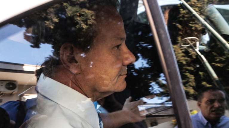 Η ώρα του πλειστηριασμού για τον Απόστολο Λύτρα - Τα μεγάλα &quot;σφυριά&quot; της επόμενης εβδομάδας