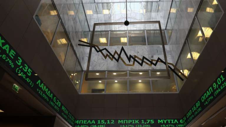 Στο -6% άνοιξε το Χρηματιστήριο Αθηνών - Κάτω από τις 550 μονάδες