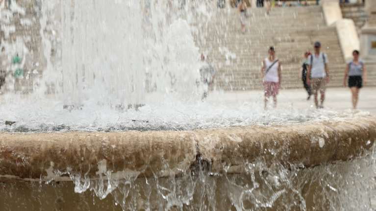 Εως 41 βαθμούς στην Αθήνα το Σαββατοκύριακο - Υποχώρηση από Δευτέρα - Το νέο δελτίο της ΕΜΥ για τον καύσωνα