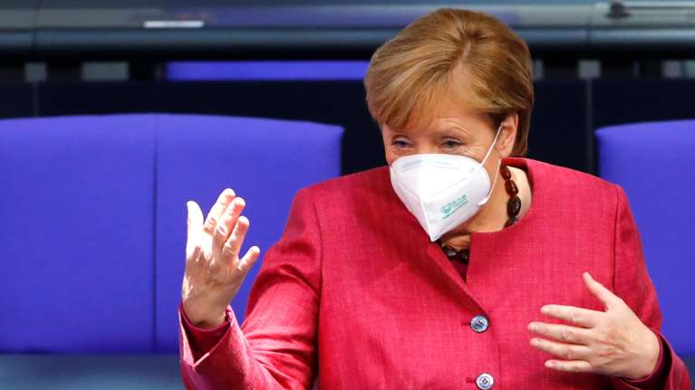 Μέρκελ: &quot;Ο κορονοϊός θα κυριαρχεί στη ζωή μας για πολύ ακόμη&quot;