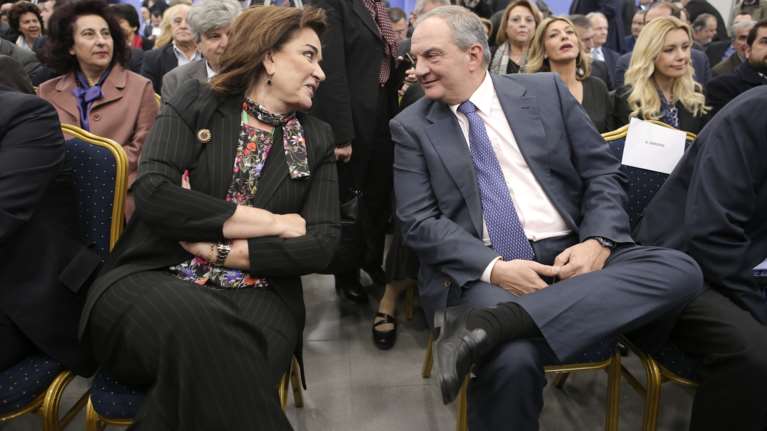 Τετ α τετ Καραμανλή με Μπακογιάννη - Οι υποκλοπές και η &quot;γέφυρα&quot; με το Μαξίμου για την κρίσιμη μάχη των εκλογών