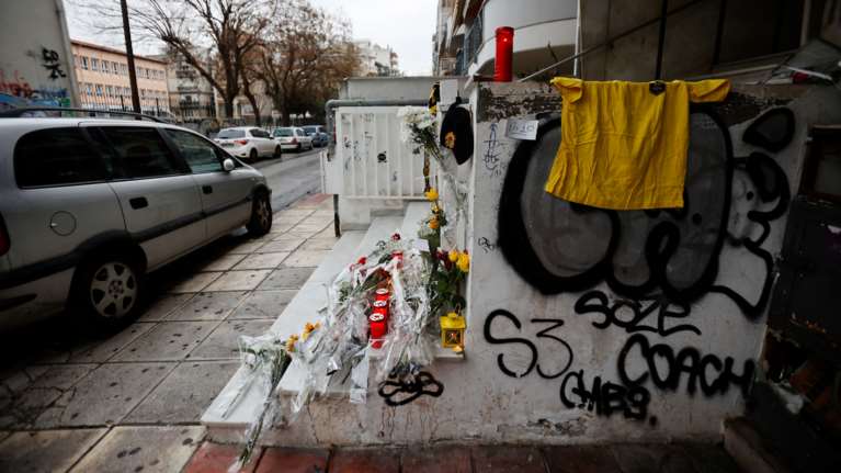 Άλκης Καμπανός: Θέμα χρόνου η σύλληψη των δολοφόνων του - Βίντεο με τις πινακίδες της λευκής BMW στα χέρια της ΕΛΑΣ