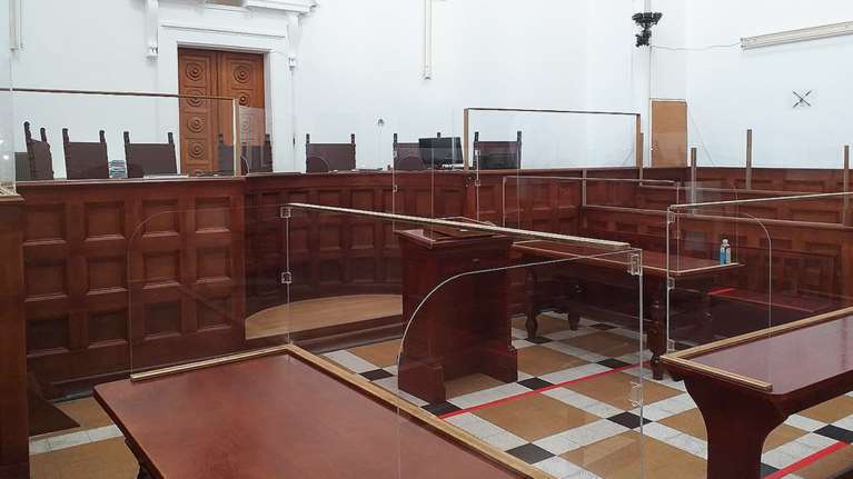 Ρόδος: Ζωντανεύει η φριχτή υπόθεση του ξυλοδαρμού εγκύου γυναίκας- Κατηγορούμενος ο σύντροφός της