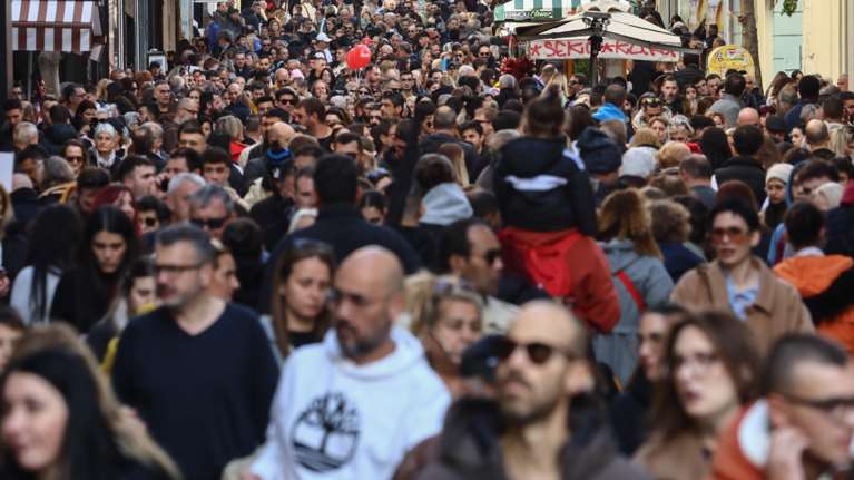 Δημοσκόπηση Alco: Ανεβασμένα τα ποσοστά της ΝΔ - Μειώνεται η οργή, αυξάνεται η ανασφάλεια - Δεν αρκούν τα μέτρα στήριξης