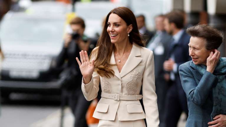 Για πρώτη φορά μαζί: Η Κέιτ Μίντλετον και η πριγκίπισσα Άννα στην πρώτη τους κοινή δέσμευση