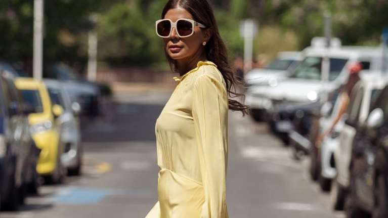 Lemontini: Η απόχρωση στο μανικιούρ που θα αντικαταστήσει τα butter yellow nails