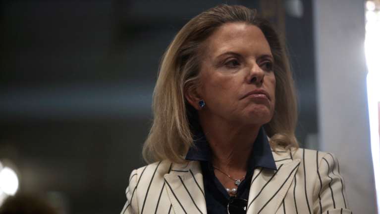 Ελίζα Βόζενμπεργκ: Πρέπει να παραιτηθεί η Λίνα Μενδώνη κι ας μην ήξερε ποιoς είναι ο Λιγνάδης…