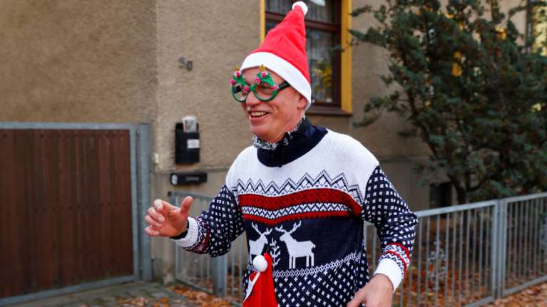 Διαφορετικές γιορτές: Βιντεοκλήσεις στον Άγιο Βασίλη και διαδικτυακοί …άγγελοι