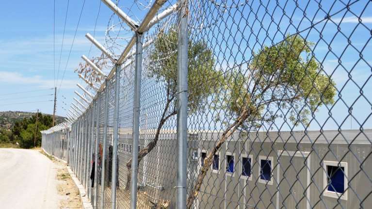 Προσφυγικό: Ξεκινούν τα έργα για τις νέες δομές στα νησιά- Αρχίζει η περίφραξη των χώρων