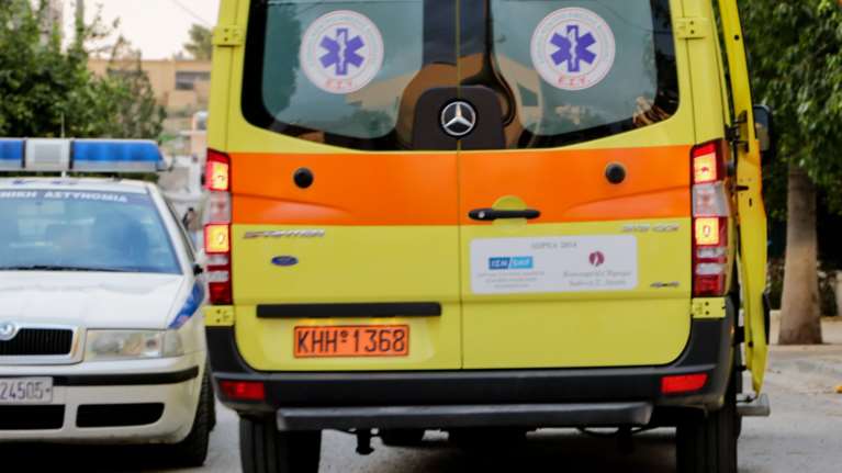 Νεκρό 3χρονο αγόρι στην Τήνο από σταφύλι: Οι αγωνιώδεις προσπάθειες του πατέρα και των αστυνομικών να τον σώσουν