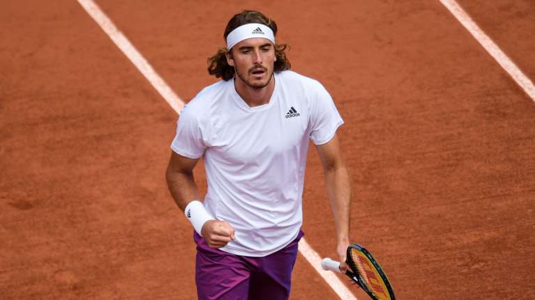 Στέφανος Τσιτσιπάς: Άρθρο-αποθέωση από την Daily Mail λίγο πριν το Wimbledon -&quot;Ελληνας Θεός, ο Αδωνις του τένις&quot;