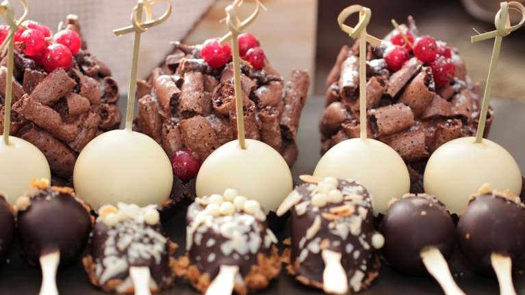 Εορτολόγιο: Ολα τα ονόματα που γιορτάζουν σήμερα, Δευτέρα 10 Οκτωβρίου