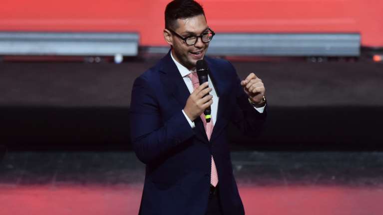 Τα μαζεύει άραν άρον ο εξάδελφος Κασσελάκης για τις &quot;ευπρόσδεκτες ψήφους&quot; των Σπαρτιατών: Μια κουβέντα είπα