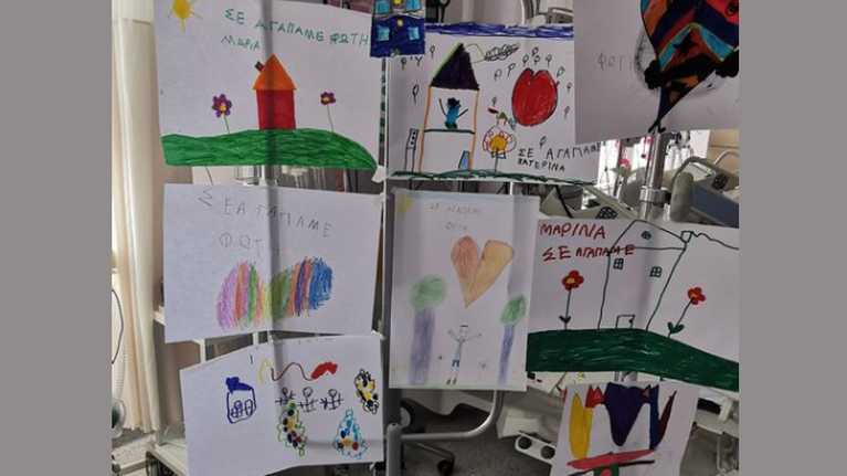 Πάτρα: Χαμόγελα για τον μικρό Φώτη - Ζήτησε να δει τους γονείς του μόλις ξύπνησε [εικόνες - βίντεο]