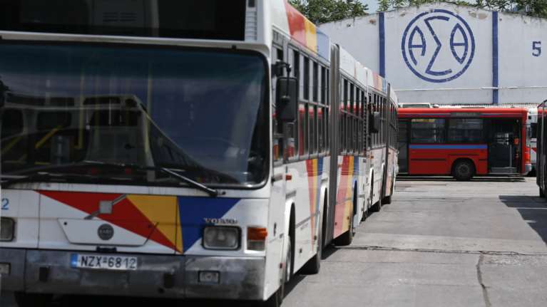 Απίστευτο περιστατικό στη Θεσσαλονίκη: Επιβάτης επιτέθηκε με σπρέι πιπεριού σε οδηγό λεωφορείου