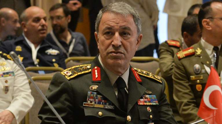 Προκαλεί ξανά ο Ακάρ: Όσα αεροσκάφη και υποβρύχια και να αγοράσει η Ελλάδα, δεν αρκούν