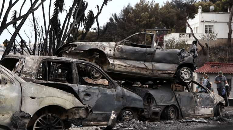 Φωτιά στο Μάτι: Συγγενείς των θυμάτων ζητούν από τον εισαγγελέα Ντογιάκο έρευνα για κακούργημα