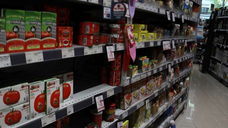 Η νέα ΠΝΠ για τον κορονοϊό: Ένα άτομο ανά 10τ.μ. στα σούπερ μάρκετ, ελάχιστη απόσταση τα δύο μέτρα