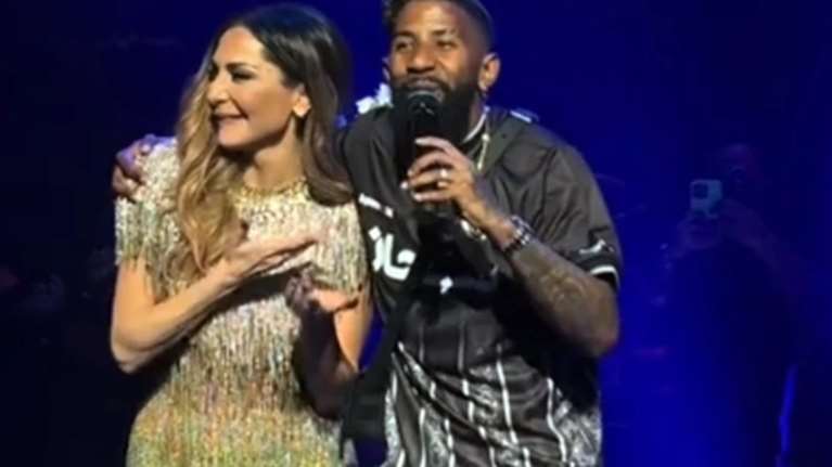 Απίστευτο σόου από τον Ροντινέι στα μπουζούκια: Τραγούδησε με τη Δέσποινα Βανδή την &quot;Πανσέληνο&quot; [βίντεο]