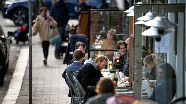 Κορονοϊός - Ο εγκέφαλος της αμφιλεγόμενης στρατηγικής της Σουηδίας απαντά στις επικρίσεις: &quot;Γελοίο το κλείσιμο των συνόρων&quot;