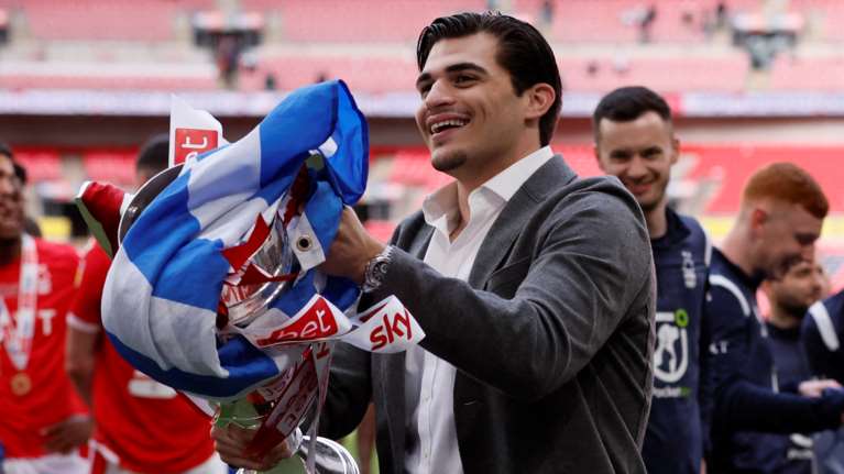 Ιστορική επιστροφή στην Πρέμιερ Λιγκ για τη Νότιγχαμ Φόρεστ του Βαγγέλη Μαρινάκη - Κέρδισε τη Χάντερσφιλντ στον τελικό του Γουέμπλεϊ