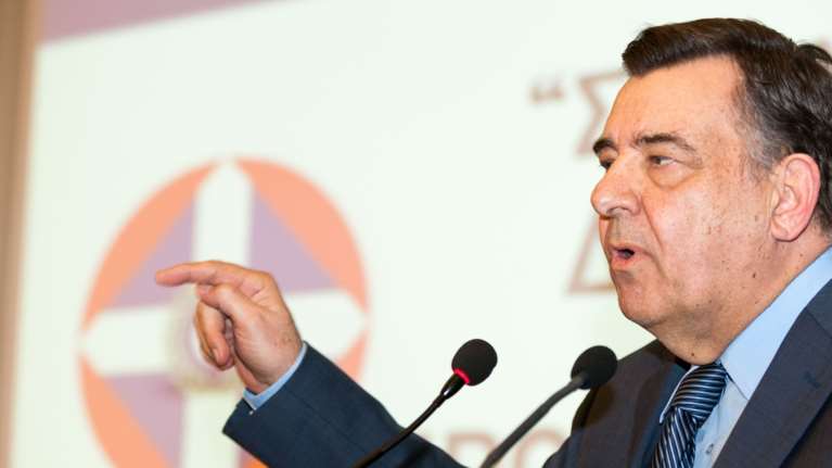 Καμαρώνει ο Καρατζαφέρης για τους &quot;δύο υπουργούς και δύο αρχηγούς&quot; που προέρχονται από το ΛΑΟΣ