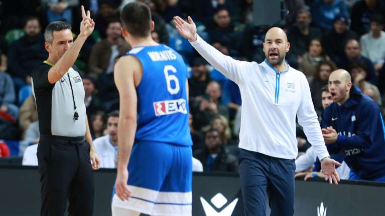 Λονδίνο: Ταλαιπωρία για την Εθνική Ελλάδος με την εκκένωση του αεροδρομίου Γκάτγουικ - Δεν πέταξε η αποστολή για Ελλάδα