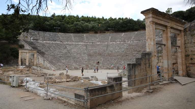 &quot;Πέρσες&quot; του Αισχύλου στην Επίδαυρο, ζωντανά, με αγγλικούς υπότιτλους σε live streaming