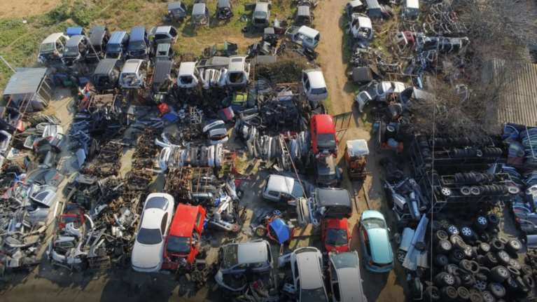 Σπείρα έκλεψε 39 αυτοκίνητα με λεία 390.000 ευρώ - Τα μετέφεραν στη Θεσσαλονίκη και τα έκαναν... βίδες [εικόνες]