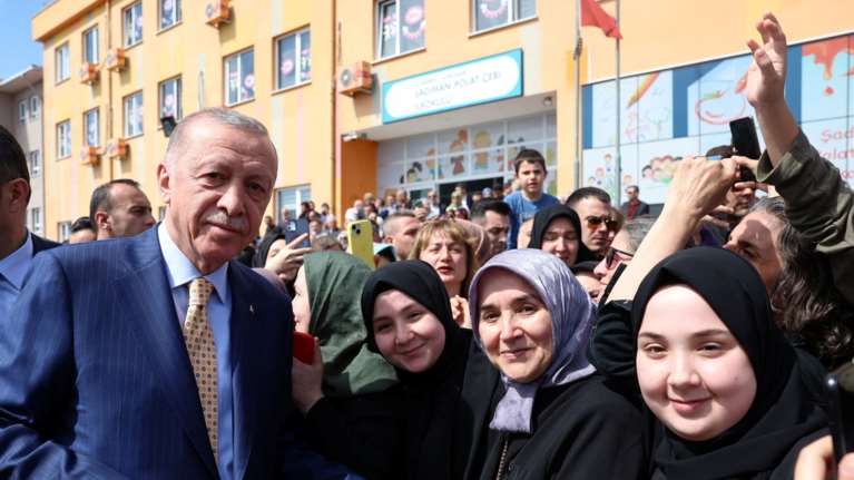 &quot;Bye bye Ερντογάν&quot;: Αιχμηρά σχόλια από τον Ολλανδό ακροδεξιό Γκέερτ Βίλντερς