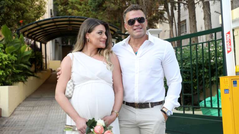 Κώστας Σόμμερ: Ευτυχισμένος ο ηθοποιός - Παντρεύτηκε την έγκυο αγαπημένη του, Βαλεντίνη Παπαδάκη [Εικόνες]