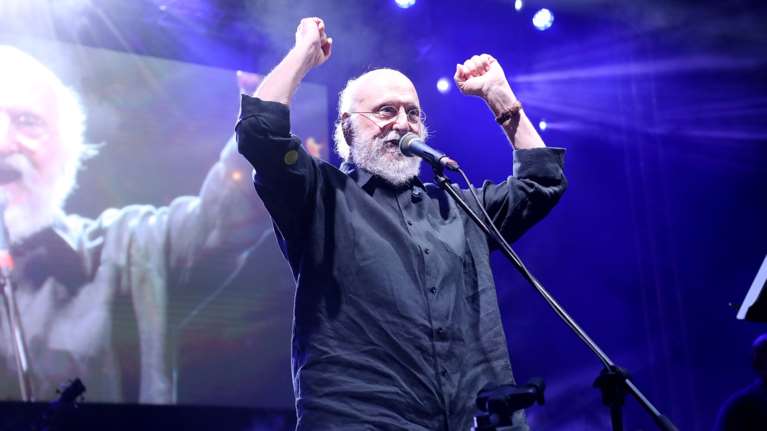 Κυκλοφορεί το πρώτο άλμπουμ του Διονύση Σαββόπουλου μετά τον θάνατό του - Ποιοι καλλιτέχνες συμμετέχουν