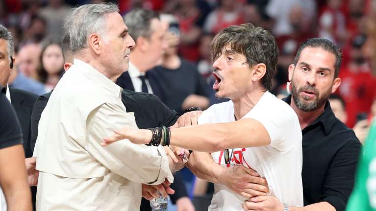 Αναζητείται από την αστυνομία ο Δημήτρης Γιαννακόπουλος για να συλληφθεί μετά τα επεισόδια του ΣΕΦ