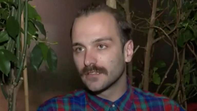 Ποιος είναι ο ακτιβιστής Ηλίας Γκιώνης: Αυτός αποκάλυψε τα ροζ βίντεο του Στάθη Παναγιωτόπουλου και τον βιασμό της 24χρονης