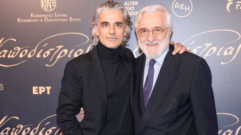 Ο Σμαραγδής απαντά στα αρνητικά σχόλια για τον "Καποδίστρια": "Αυτοί χάνουν - Το κοινό στο τέλος χειροκροτεί και δακρύζει"