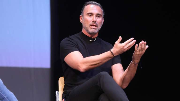 Γιώργος Καπουτζίδης: Σε σωστή κατεύθυνση όσα είπε ο πρωθυπουργός για τον γάμο των ομοφύλων