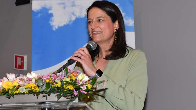 Νίκη Κεραμέως: Όταν ο σύζυγός μου, μου ζήτησε να βγούμε ραντεβού του είπα ότι μπορώ σε 4 μήνες [βίντεο]